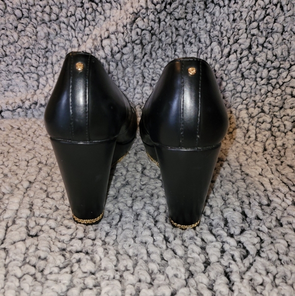 Gorgeous BCBGeneration wedge heels - Picture 4 of 7